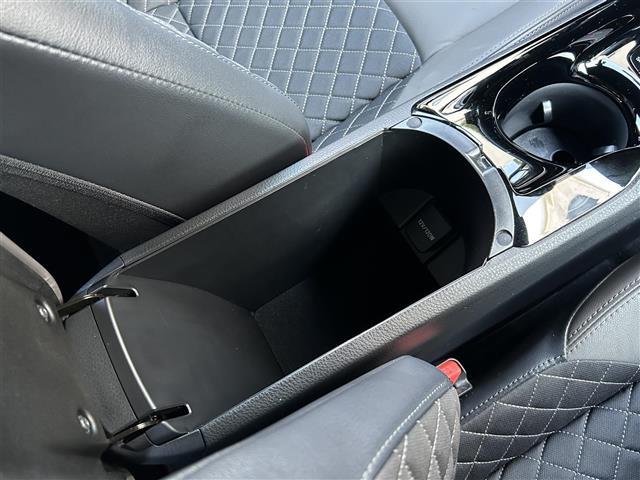 Ｃ－ＨＲ Ｇ　１オナ／純正ＤＡ／ナビＴＶキット／Ｄ毎年記録／ＥＴＣ（15枚目）