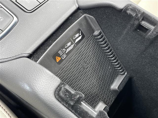 キャデラックXT4 スポーツ 1オナ/キャデラック正規D毎年記録簿/内装ライトウィート/20AW/衝突軽減/BOSEサウンド/ヘッドアップディスプレイ(25枚目)