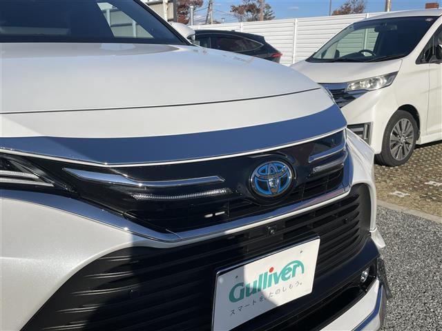 ハリアーハイブリッド Ｚ　レザーパッケージ　１オナ／調光パノラマＲ／モデリスタエアロＧＲＡＮ　ＢＬＡＺＥ　ＳＴＹＬＥ／フロントエアロＬＥＤ付／シグネチャーイルミ／パノラミックビュー／置く充電（3枚目）