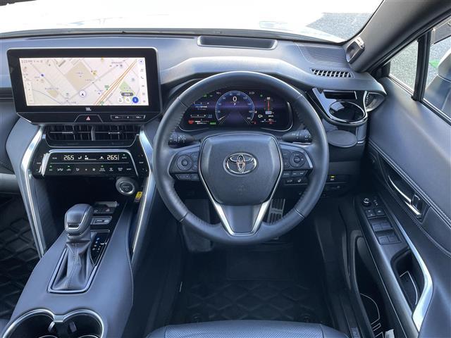 ハリアーハイブリッド Ｚ　レザーパッケージ　１オナ／調光パノラマＲ／モデリスタエアロＧＲＡＮ　ＢＬＡＺＥ　ＳＴＹＬＥ／フロントエアロＬＥＤ付／シグネチャーイルミ／パノラミックビュー／置く充電（19枚目）