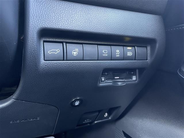 ハリアーハイブリッド Ｚ　レザーパッケージ　１オナ／調光パノラマＲ／モデリスタエアロＧＲＡＮ　ＢＬＡＺＥ　ＳＴＹＬＥ／フロントエアロＬＥＤ付／シグネチャーイルミ／パノラミックビュー／置く充電（38枚目）