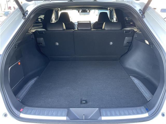 ハリアーハイブリッド Ｚ　レザーパッケージ　１オナ／調光パノラマＲ／モデリスタエアロＧＲＡＮ　ＢＬＡＺＥ　ＳＴＹＬＥ／フロントエアロＬＥＤ付／シグネチャーイルミ／パノラミックビュー／置く充電（40枚目）