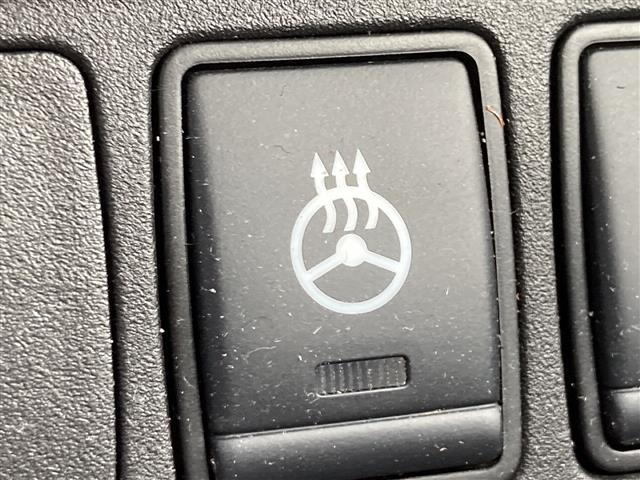 セレナ e-パワー ハイウェイスターV ワンオーナー 純正ナビゲーション Bluetooth接続 フルセグテレビ アラウンドビューモニター フリップダウンモニター シートヒーター ステアリングヒーター ETC 保証書 取扱説明書 整備手帳(17枚目)