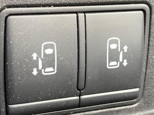 セレナ e-パワー ハイウェイスターV ワンオーナー 純正ナビゲーション Bluetooth接続 フルセグテレビ アラウンドビューモニター フリップダウンモニター シートヒーター ステアリングヒーター ETC 保証書 取扱説明書 整備手帳(19枚目)