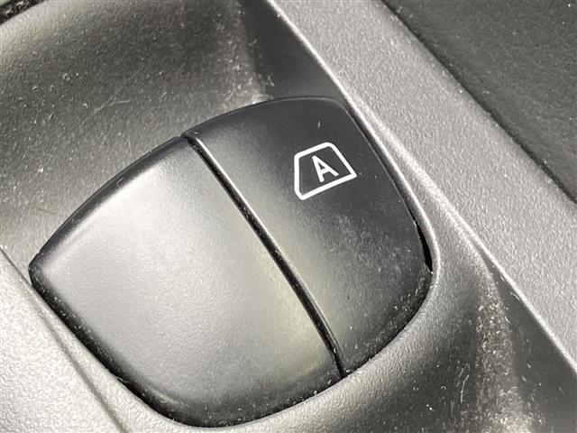 セレナ e-パワー ハイウェイスターV ワンオーナー 純正ナビゲーション Bluetooth接続 フルセグテレビ アラウンドビューモニター フリップダウンモニター シートヒーター ステアリングヒーター ETC 保証書 取扱説明書 整備手帳(21枚目)