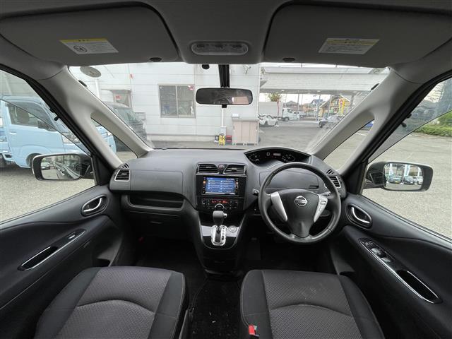 セレナ ハイウェイスターＧ　Ｓ－ハイブリッド　エアロモード　７インチ純正ナビ（ＣＤ／ＤＶＤ／フルセグ）Ｂｌｕｅｔｏｏｔｈクルーズコントロールプッシュスタートオートライトシフトロック機能ＥＴＣ純正フロアマットドアバイザー片側パワースライドドアバックカメラ（6枚目）