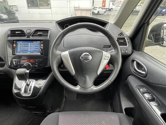 セレナ ハイウェイスターＧ　Ｓ－ハイブリッド　エアロモード　７インチ純正ナビ（ＣＤ／ＤＶＤ／フルセグ）Ｂｌｕｅｔｏｏｔｈクルーズコントロールプッシュスタートオートライトシフトロック機能ＥＴＣ純正フロアマットドアバイザー片側パワースライドドアバックカメラ（10枚目）