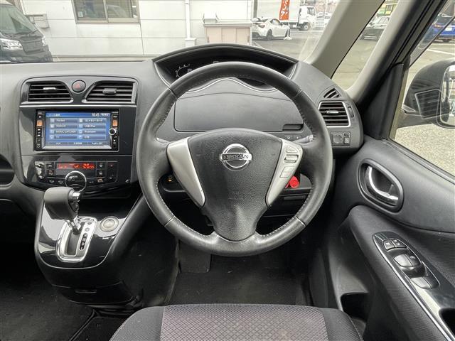 セレナ ハイウェイスターＧ　Ｓ－ハイブリッド　エアロモード　７インチ純正ナビ（ＣＤ／ＤＶＤ／フルセグ）Ｂｌｕｅｔｏｏｔｈクルーズコントロールプッシュスタートオートライトシフトロック機能ＥＴＣ純正フロアマットドアバイザー片側パワースライドドアバックカメラ（17枚目）