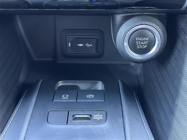 ハリアー Ｚ　ＪＢＬサラウンド　ナビゲーション　フルセグテレビ　ブルートゥース接続　ＵＳＢ接続　全方位カメラ　アダプティブクルーズ　車線逸脱警報　ブラインドスポットモニタ　パワーバックドア　保証書　取説　整備手帳（8枚目）