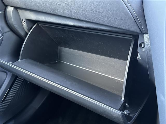 ハリアー Ｚ　ＪＢＬサラウンド　ナビゲーション　フルセグテレビ　ブルートゥース接続　ＵＳＢ接続　全方位カメラ　アダプティブクルーズ　車線逸脱警報　ブラインドスポットモニタ　パワーバックドア　保証書　取説　整備手帳（11枚目）