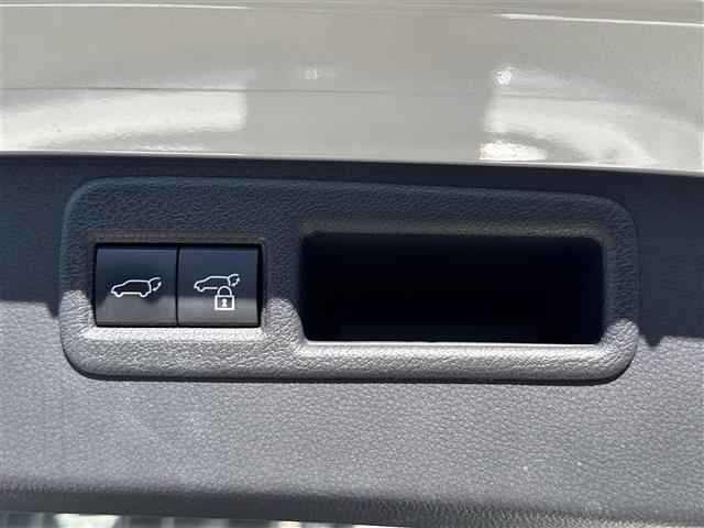 ハリアー Ｚ　ＪＢＬサラウンド　ナビゲーション　フルセグテレビ　ブルートゥース接続　ＵＳＢ接続　全方位カメラ　アダプティブクルーズ　車線逸脱警報　ブラインドスポットモニタ　パワーバックドア　保証書　取説　整備手帳（27枚目）