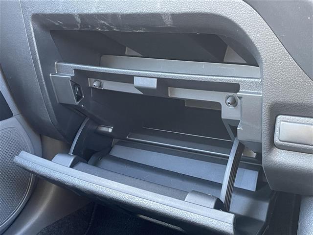 �K���X�R�[�e�B���O�A�i�r�Q�[�V�����A�d�s�b�ȂǁA���̑��̃p�[�c�̎��t�������ς���̂����k�������Ă���܂��I�I�N���}�̂��Ɖ��ł����C�����������I