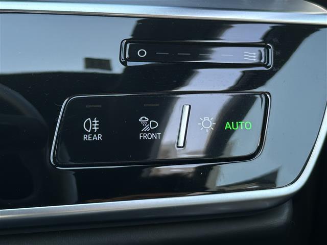 S8 ベースグレード ワンオーナー 純正メモリナビ Audiドライバーアシスト Audiドライブセレクト サンルーフ BANG&OLVFSENサウンド アラウンドビュー・バックカメラ 4WD ターボ パワーバックドア(9枚目)