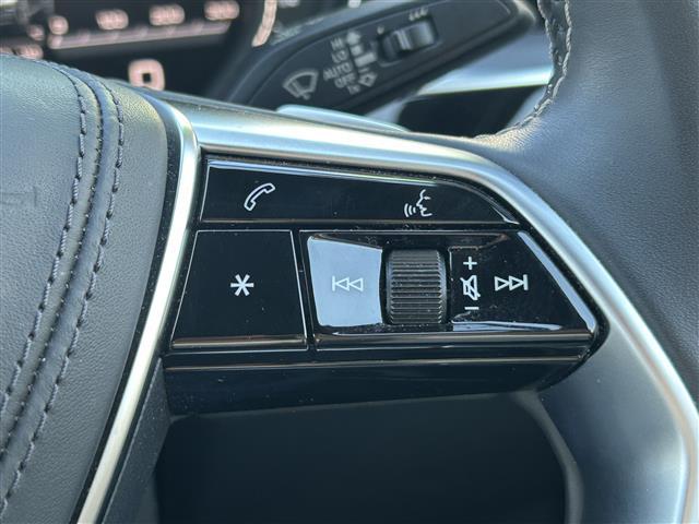 S8 ベースグレード ワンオーナー 純正メモリナビ Audiドライバーアシスト Audiドライブセレクト サンルーフ BANG&OLVFSENサウンド アラウンドビュー・バックカメラ 4WD ターボ パワーバックドア(18枚目)