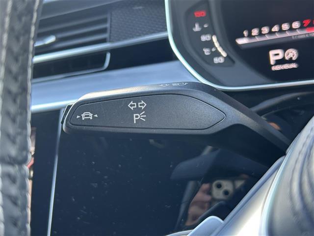 S8 ベースグレード ワンオーナー 純正メモリナビ Audiドライバーアシスト Audiドライブセレクト サンルーフ BANG&OLVFSENサウンド アラウンドビュー・バックカメラ 4WD ターボ パワーバックドア(20枚目)