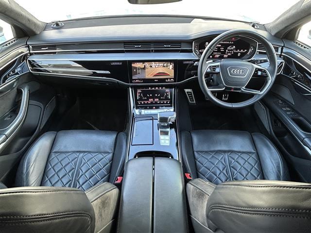 S8 ベースグレード ワンオーナー 純正メモリナビ Audiドライバーアシスト Audiドライブセレクト サンルーフ BANG&OLVFSENサウンド アラウンドビュー・バックカメラ 4WD ターボ パワーバックドア(42枚目)