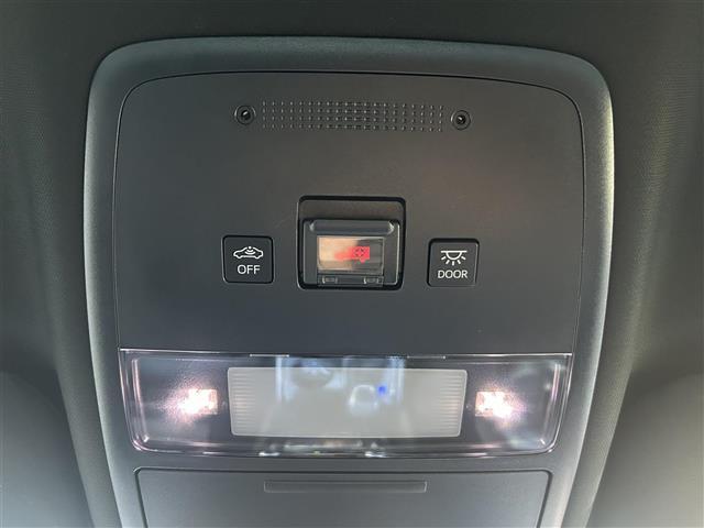 クラウンハイブリッド Ｓ　Ｃパッケージ　メーカー８型ナビ　全周囲カメラ　ドラレコ　ＨＵＤ　ビルトインＥＴＣ　追従クルコン　衝突軽減　レーンキープアシスト　電動Ｐ　オートブレーキホールド　ＲＳＡ　ＲＣＴＡ　ＢＳＭ　ＬＥＤ　レザーシート　保証書（18枚目）