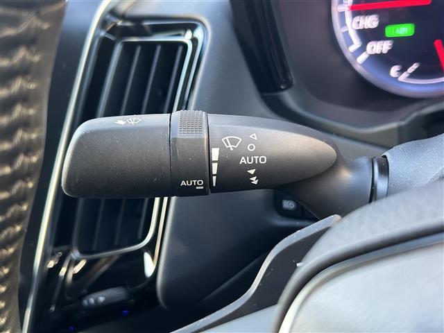 クラウンハイブリッド Ｓ　Ｃパッケージ　メーカー８型ナビ　全周囲カメラ　ドラレコ　ＨＵＤ　ビルトインＥＴＣ　追従クルコン　衝突軽減　レーンキープアシスト　電動Ｐ　オートブレーキホールド　ＲＳＡ　ＲＣＴＡ　ＢＳＭ　ＬＥＤ　レザーシート　保証書（23枚目）