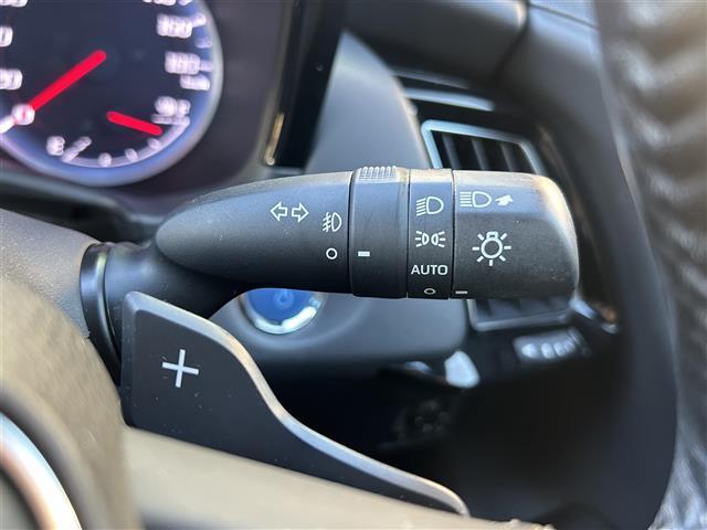 クラウンハイブリッド Ｓ　Ｃパッケージ　メーカー８型ナビ　全周囲カメラ　ドラレコ　ＨＵＤ　ビルトインＥＴＣ　追従クルコン　衝突軽減　レーンキープアシスト　電動Ｐ　オートブレーキホールド　ＲＳＡ　ＲＣＴＡ　ＢＳＭ　ＬＥＤ　レザーシート　保証書（24枚目）