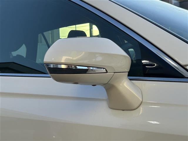 クラウンハイブリッド Ｓ　Ｃパッケージ　メーカー８型ナビ　全周囲カメラ　ドラレコ　ＨＵＤ　ビルトインＥＴＣ　追従クルコン　衝突軽減　レーンキープアシスト　電動Ｐ　オートブレーキホールド　ＲＳＡ　ＲＣＴＡ　ＢＳＭ　ＬＥＤ　レザーシート　保証書（37枚目）