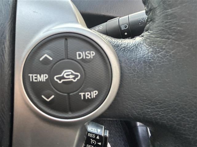 プリウス Ｇツーリングセレクション　純正ＨＤＤナビ　ＦＭ／ＡＭ／ＣＤ／ＤＶＤ／ＢＴ／フルセグ　モデリスタエアロ　バックカメラ　パワーシート（Ｄ席）　ハーフレザーシート　ＬＥＤヘッドライト　フォグランプ　純正ＡＷ１７インチ　電動格納ミラー（8枚目）