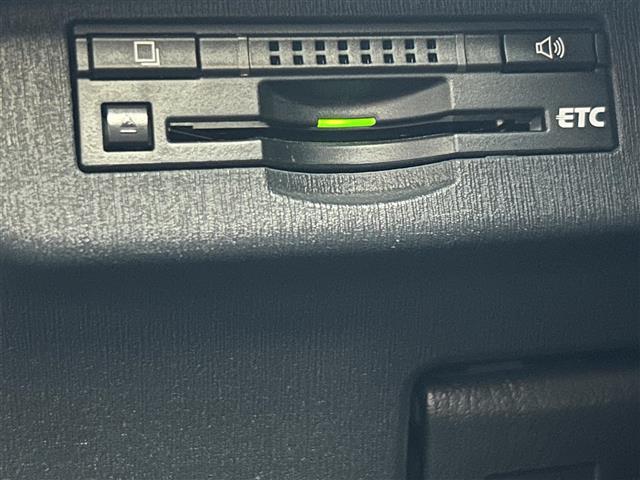 プリウス Ｇツーリングセレクション　純正ＨＤＤナビ　ＦＭ／ＡＭ／ＣＤ／ＤＶＤ／ＢＴ／フルセグ　モデリスタエアロ　バックカメラ　パワーシート（Ｄ席）　ハーフレザーシート　ＬＥＤヘッドライト　フォグランプ　純正ＡＷ１７インチ　電動格納ミラー（15枚目）