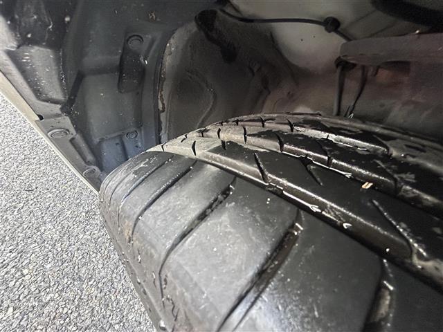 プリウス Ｇツーリングセレクション　純正ＨＤＤナビ　ＦＭ／ＡＭ／ＣＤ／ＤＶＤ／ＢＴ／フルセグ　モデリスタエアロ　バックカメラ　パワーシート（Ｄ席）　ハーフレザーシート　ＬＥＤヘッドライト　フォグランプ　純正ＡＷ１７インチ　電動格納ミラー（38枚目）