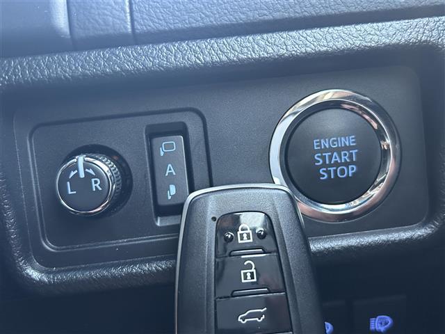 ランドクルーザープラド TX Lパッケージ 70thアニバーサリーリミテッド ワンオーナー メーカーナビ FM/AM/BT/USB/Miracast/フルセグ 全方位カメラ サンルーフ トヨタセーフティーセンス ETC2.0 レザーシート エアーシート ドライブレコーダー(20枚目)