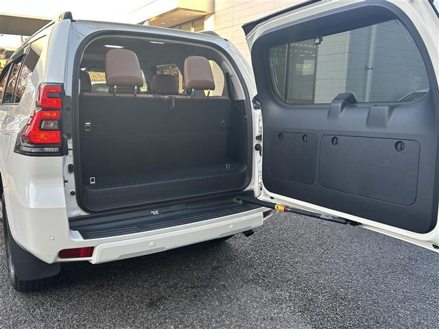 ランドクルーザープラド TX Lパッケージ 70thアニバーサリーリミテッド ワンオーナー メーカーナビ FM/AM/BT/USB/Miracast/フルセグ 全方位カメラ サンルーフ トヨタセーフティーセンス ETC2.0 レザーシート エアーシート ドライブレコーダー(25枚目)