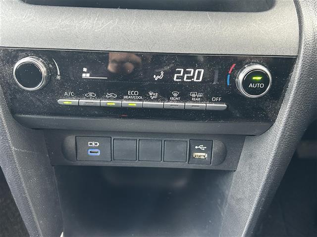 ヤリスクロス ハイブリッドＧ　ワンオーナー　純正ディスプレイオーディオ　ＦＭ／ＡＭ／ＢＴ／ＵＳＢ／Ｍｉｒａｃａｓｔ　トヨタセーフティーセンス　パワーバックドア　デジタルインナーミラー　ＬＥＤヘッドライト　純正ＡＷ１６インチ（9枚目）