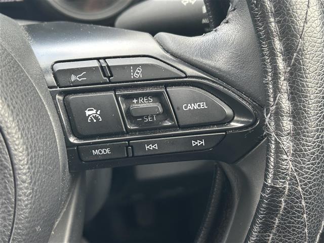 ヤリスクロス ハイブリッドＧ　ワンオーナー　純正ディスプレイオーディオ　ＦＭ／ＡＭ／ＢＴ／ＵＳＢ／Ｍｉｒａｃａｓｔ　トヨタセーフティーセンス　パワーバックドア　デジタルインナーミラー　ＬＥＤヘッドライト　純正ＡＷ１６インチ（13枚目）