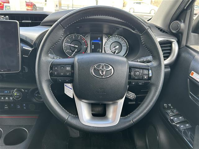 ハイラックス Z ワンオーナー 4WD 社外ディスプレイオーディオ AM FM BT LDA PCS RSA クリアランスソナー DAC バックカメラ 純正アルミ ETC オート格納ミラー スマートキー スペアキー(8枚目)