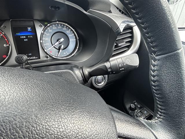 ハイラックス Z ワンオーナー 4WD 社外ディスプレイオーディオ AM FM BT LDA PCS RSA クリアランスソナー DAC バックカメラ 純正アルミ ETC オート格納ミラー スマートキー スペアキー(11枚目)