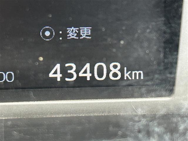 ハイラックス Z ワンオーナー 4WD 社外ディスプレイオーディオ AM FM BT LDA PCS RSA クリアランスソナー DAC バックカメラ 純正アルミ ETC オート格納ミラー スマートキー スペアキー(15枚目)