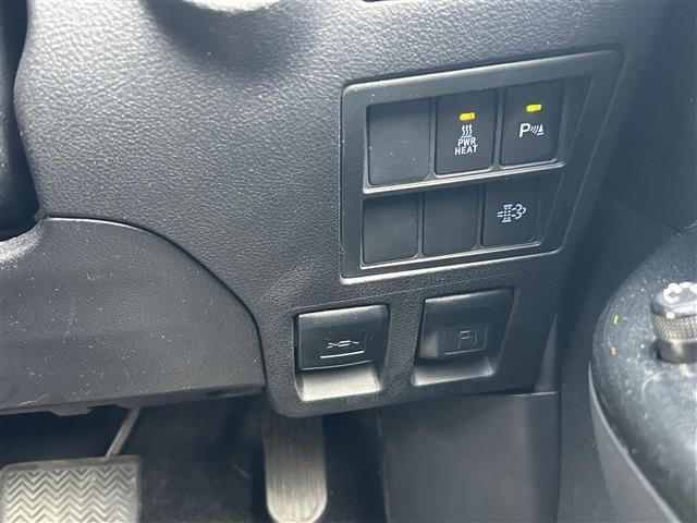 ハイラックス Z ワンオーナー 4WD 社外ディスプレイオーディオ AM FM BT LDA PCS RSA クリアランスソナー DAC バックカメラ 純正アルミ ETC オート格納ミラー スマートキー スペアキー(16枚目)