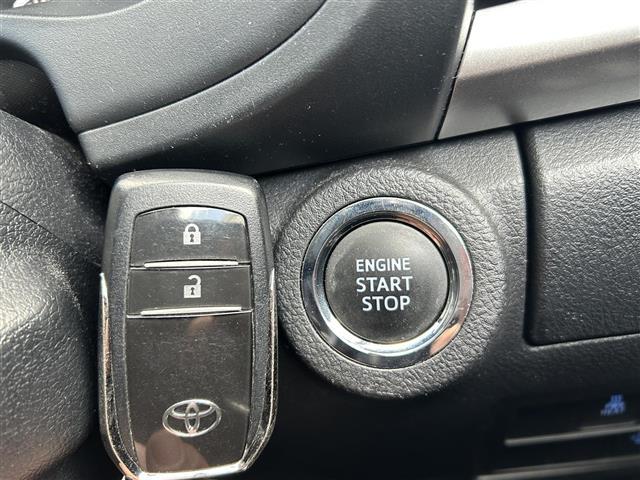 ハイラックス Z ワンオーナー 4WD 社外ディスプレイオーディオ AM FM BT LDA PCS RSA クリアランスソナー DAC バックカメラ 純正アルミ ETC オート格納ミラー スマートキー スペアキー(19枚目)