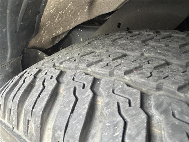 ハイラックス Z ワンオーナー 4WD 社外ディスプレイオーディオ AM FM BT LDA PCS RSA クリアランスソナー DAC バックカメラ 純正アルミ ETC オート格納ミラー スマートキー スペアキー(39枚目)