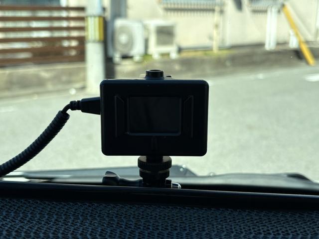 ハイゼットカーゴ クルーズ　ＳＡ　ＩＩＩ　禁煙　キャンピング　ちょいＣａｍ梓　ベッド　ルーフキャリア　リアラダー　ヒッチメンバー　両側スライドドア　社外ナビＴＶ　バックカメラ　ＥＴＣ　コーナーセンサー　社外ＡＷ　ＬＥＤオートハイ（19枚目）