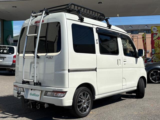 ハイゼットカーゴ クルーズ　ＳＡ　ＩＩＩ　禁煙　キャンピング　ちょいＣａｍ梓　ベッド　ルーフキャリア　リアラダー　ヒッチメンバー　両側スライドドア　社外ナビＴＶ　バックカメラ　ＥＴＣ　コーナーセンサー　社外ＡＷ　ＬＥＤオートハイ（40枚目）