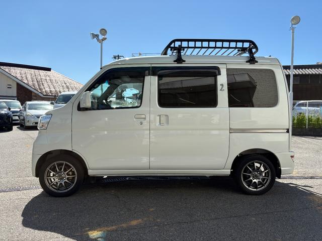 ハイゼットカーゴ クルーズ　ＳＡ　ＩＩＩ　禁煙　キャンピング　ちょいＣａｍ梓　ベッド　ルーフキャリア　リアラダー　ヒッチメンバー　両側スライドドア　社外ナビＴＶ　バックカメラ　ＥＴＣ　コーナーセンサー　社外ＡＷ　ＬＥＤオートハイ（43枚目）