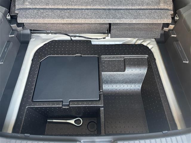 ライズ Ｇ　ワンオーナー　純正９インチディスプレイオーディオ　フルセグＴＶ　スマホ連携　ＢＴ　ＵＳＢ接続　バックカメラ　ＥＴＣ　ＢＳＭ　衝突軽減　電動パーキング　オートホールド　ＬＥＤライト　Ｓペダル　後センサー（28枚目）
