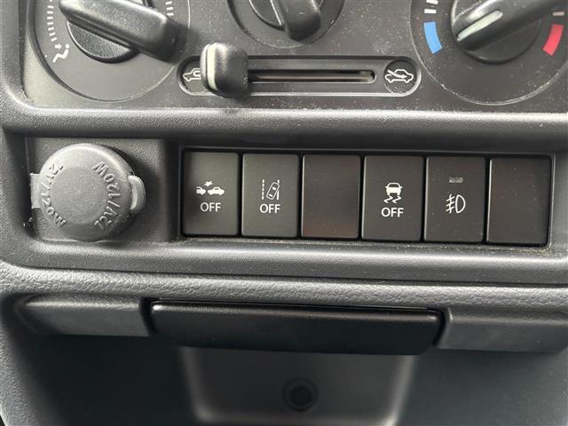 キャリイトラック スーパーキャリイ　Ｘ　ワンオーナー　禁煙　ドライブレコーダー　プリクラッシュ　ＡＢＳ　横滑り防止装置　レーンキープアシスト　オートマチックハイビーム　コーナーセンサー　フォグランプ　ドアバイザー　保証書　取扱説明書（7枚目）