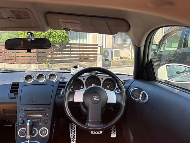 フェアレディZ バージョンT BOSEサウンド 7スピーカー 6CDチェンジャー ETC 本革シート シートヒーター パワーシート HIDライト オートエアコン 純正17インチアルミホイール キーレスエントリー スペアキー(3枚目)