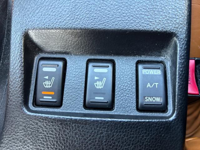 フェアレディZ バージョンT BOSEサウンド 7スピーカー 6CDチェンジャー ETC 本革シート シートヒーター パワーシート HIDライト オートエアコン 純正17インチアルミホイール キーレスエントリー スペアキー(9枚目)