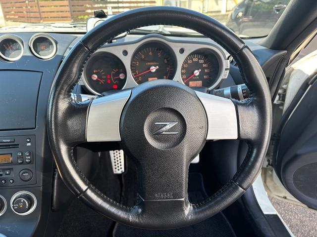 フェアレディZ バージョンT BOSEサウンド 7スピーカー 6CDチェンジャー ETC 本革シート シートヒーター パワーシート HIDライト オートエアコン 純正17インチアルミホイール キーレスエントリー スペアキー(12枚目)