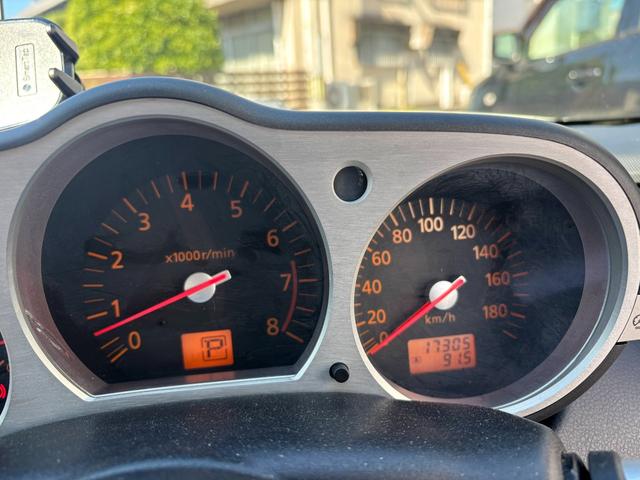 フェアレディZ バージョンT BOSEサウンド 7スピーカー 6CDチェンジャー ETC 本革シート シートヒーター パワーシート HIDライト オートエアコン 純正17インチアルミホイール キーレスエントリー スペアキー(15枚目)