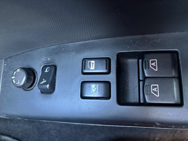 フェアレディZ バージョンT BOSEサウンド 7スピーカー 6CDチェンジャー ETC 本革シート シートヒーター パワーシート HIDライト オートエアコン 純正17インチアルミホイール キーレスエントリー スペアキー(18枚目)