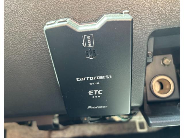 フェアレディZ バージョンT BOSEサウンド 7スピーカー 6CDチェンジャー ETC 本革シート シートヒーター パワーシート HIDライト オートエアコン 純正17インチアルミホイール キーレスエントリー スペアキー(20枚目)