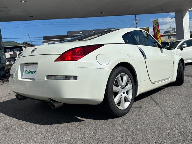 フェアレディZ バージョンT BOSEサウンド 7スピーカー 6CDチェンジャー ETC 本革シート シートヒーター パワーシート HIDライト オートエアコン 純正17インチアルミホイール キーレスエントリー スペアキー(48枚目)