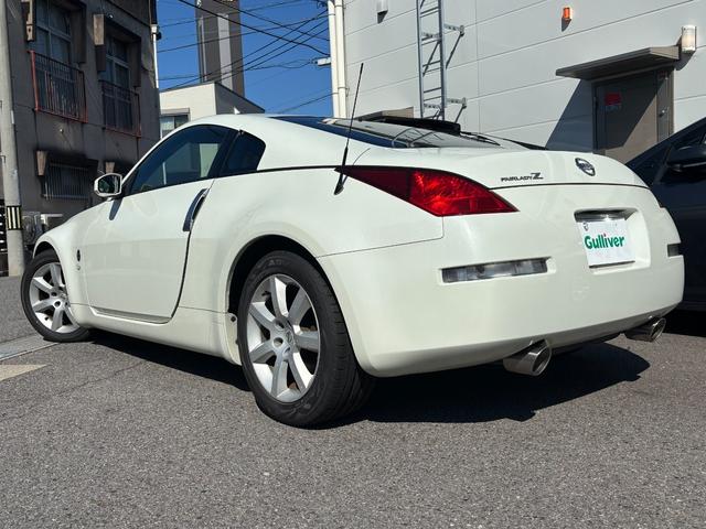 フェアレディZ バージョンT BOSEサウンド 7スピーカー 6CDチェンジャー ETC 本革シート シートヒーター パワーシート HIDライト オートエアコン 純正17インチアルミホイール キーレスエントリー スペアキー(50枚目)